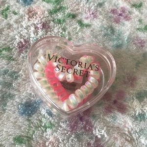 Victoria’s Secret hair tie set !